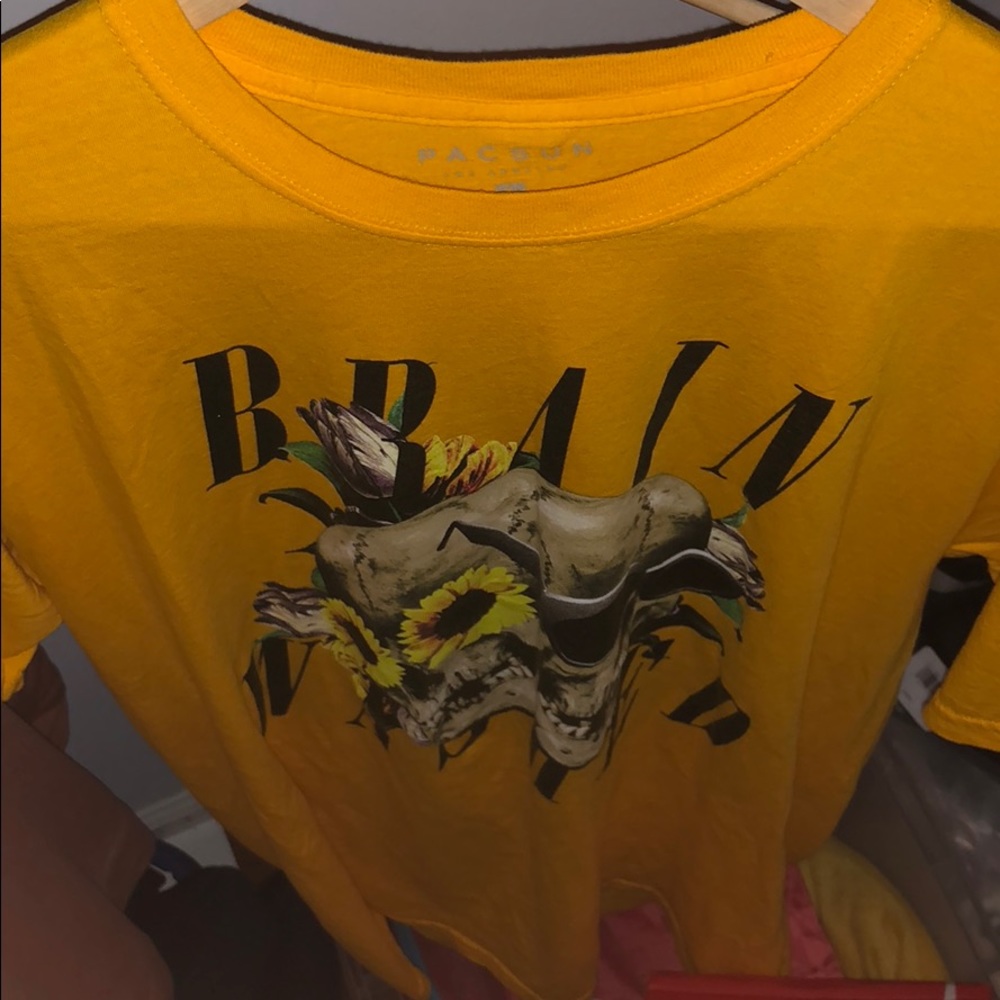 Pacsun brain washed t shirt tee yellow
